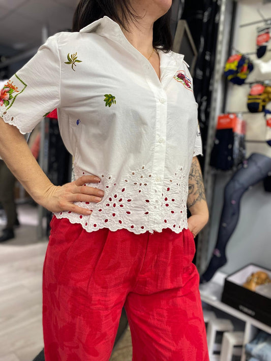 Chemise courte desigual